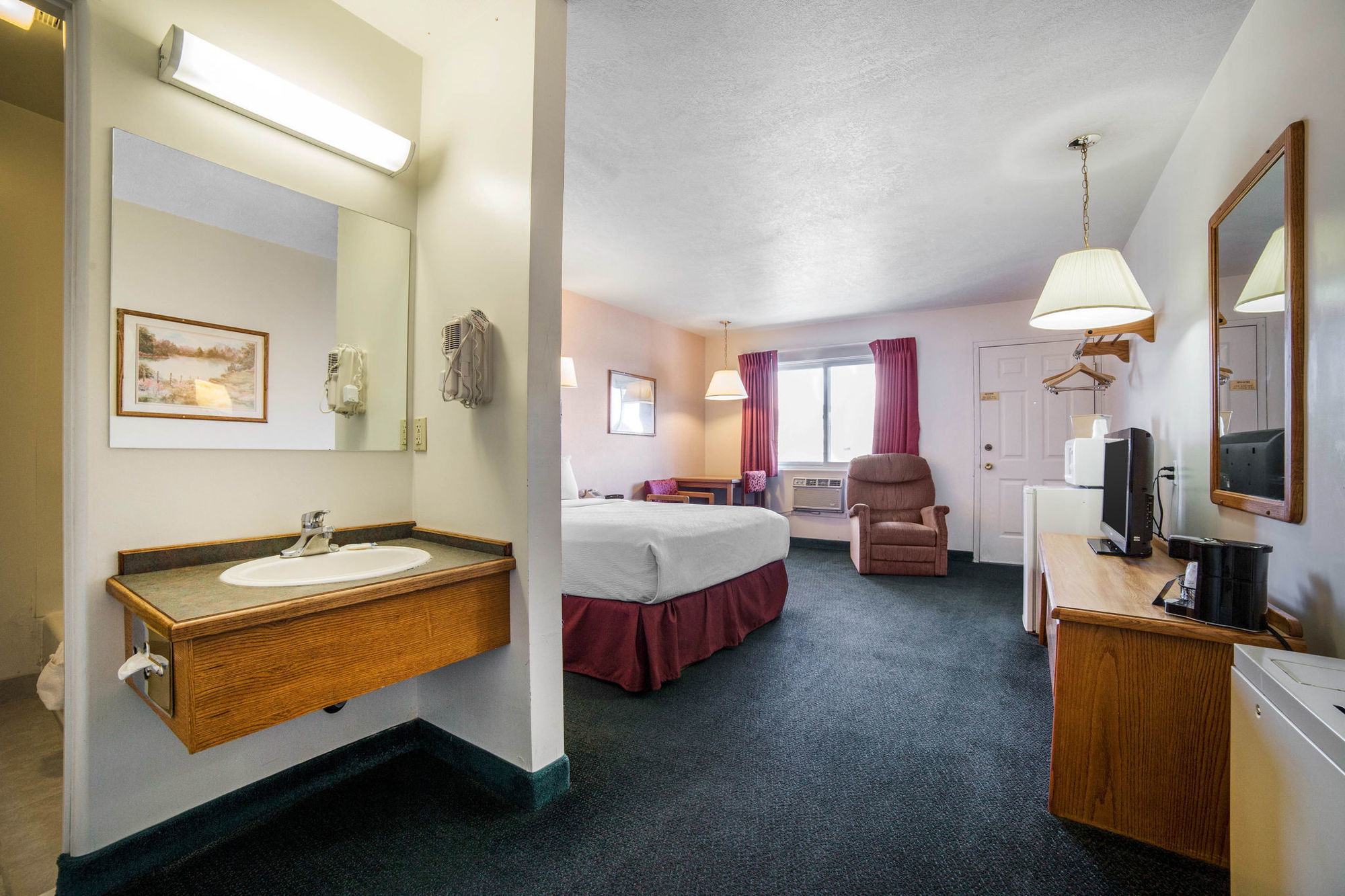 Rodeway Inn Whitehall Camera foto